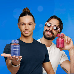 Männer halten Novomins Gummies